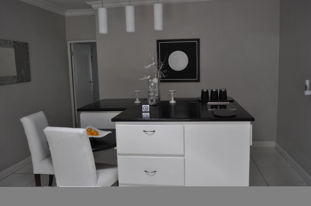Montagu Four Seasons Apartment Bagian luar foto